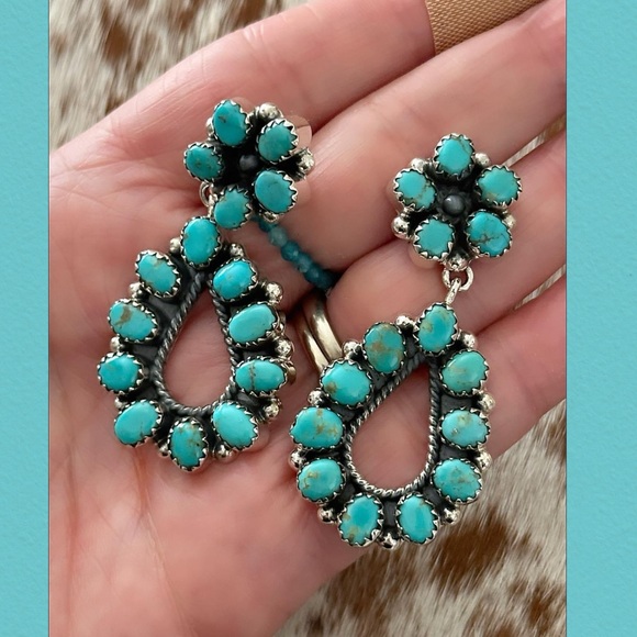 Kingman turquoise statement southwestern sterling silver earrings - Picture 7 of 7